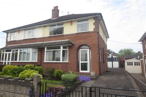 Courtway Drive Sneyd Green Stoke On Trent St1 3 Bedroom Semi