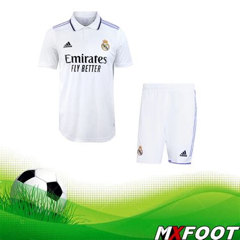 Créer Son Nouveau Ensemble Maillot Foot Real Madrid Domicile 2022 2023