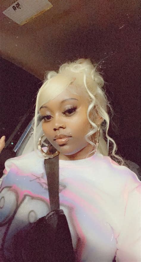 Pre Plucked 613 Blonde Human Hair Wig Body Wave 13x4 HD Glueless Honey Cynosure Hair