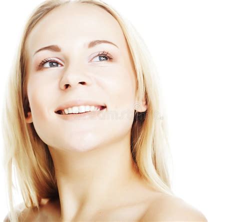 Belle Jeune Femme De Sourire Avec La Peau Propre Image Stock Image Du