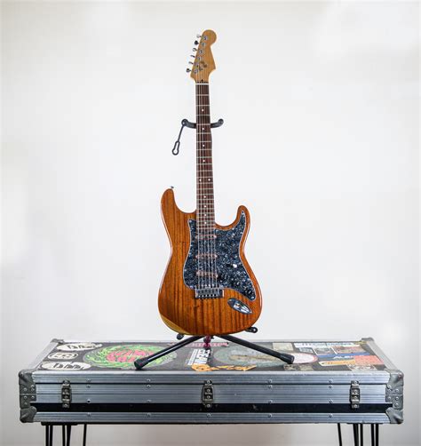 rosewood stratocaster jcj custom guitars