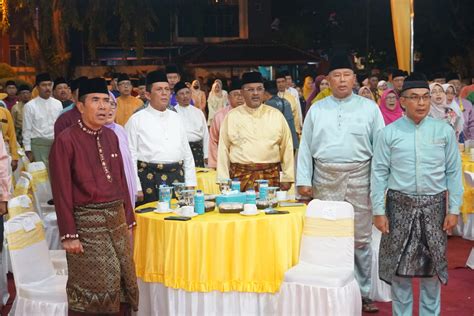 Asisten I Bidang Pemerintahan Hadiri Malam Taaruf STQH Ke X Provinsi