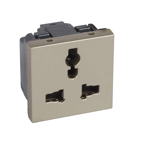 Arteor Multistandard P E Unswitched Socket Outlet Modules