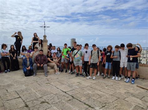 Visita De Lalumnat De N Deso A Alacant I Al Museu Arqueol Gic Marq