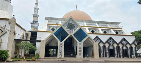 Luar Biasa Masjid Baitul Faizin Di Cibinong Bogor Siapkan Takjil Dan