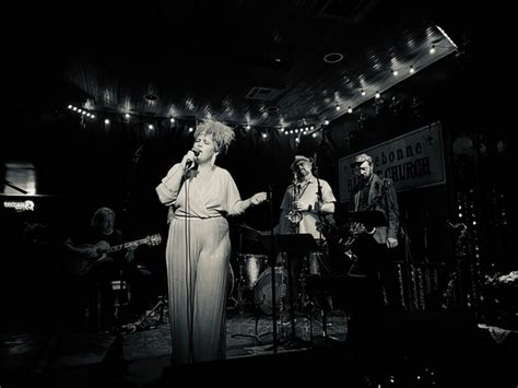 Anna Laura Quinn Vocalist Jazz And Blues New Orleans