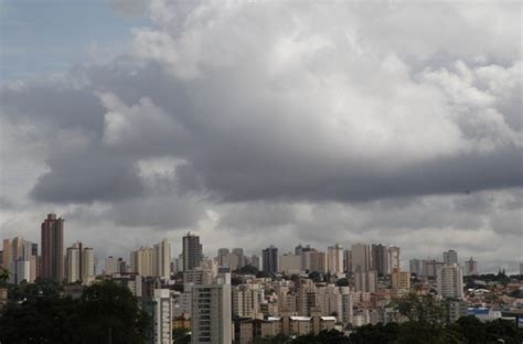 C U Nublado E Chuvas Isoladas V O Marcar O Fim De Semana Em Uberl Ndia