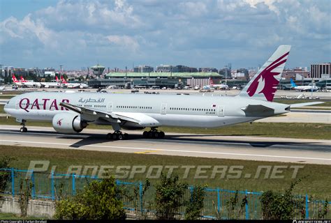 A Baw Qatar Airways Boeing Dzer Photo By Furkan Borakazi Id