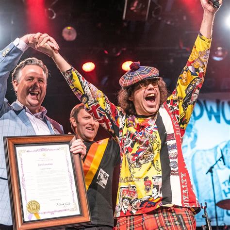 Nardwuar Biography, Net Worth, Age, Height, Wife, Wiki