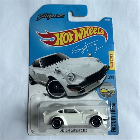 Hot Wheels Custom Datsun Z FACTORY FRESH White Scale Shopee Malaysia