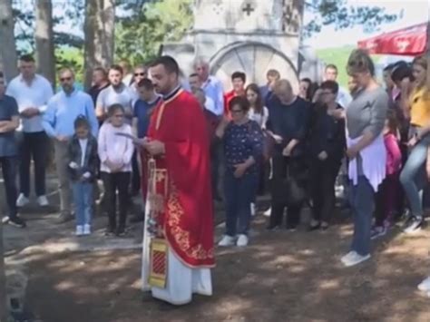 Slu En Parastos Za Ubijenih U Selu Kapavica Kod Ljubinja Video