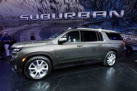 Which Is Safer, a 2021 GMC Yukon XL or a 2021 Chevy Suburban?