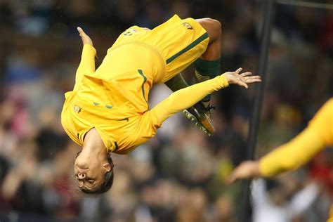 Sam Kerr / Chelsea Offer Australia Star Sam Kerr Two-Year Deal Worth ...