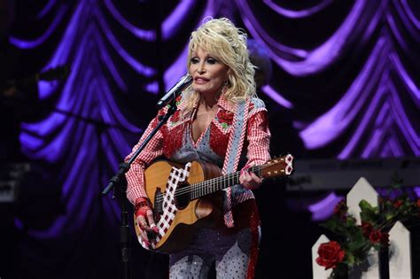 Dolly Parton's 'Jolene': 10 Best Covers of the Country Classic