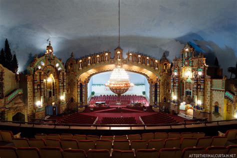 Inside The Opulent Loews Valencia Theater In Jamaica Queens