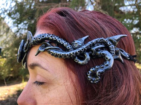 Scylla Creature Circlet – Organic Armor