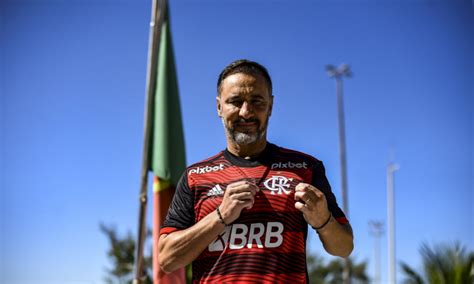 Vitor Pereira Assume O Comando Do Flamengo