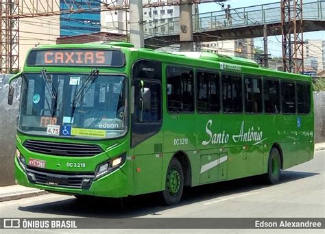 Transportes Santo Antônio DC 3 210 em Duque de Caxias por Edson