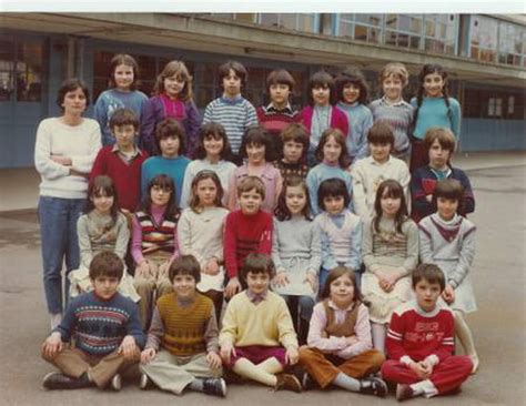 Photo De Classe Ce2 De 1983 ECOLE HENRI BARBUSSE Copains D Avant