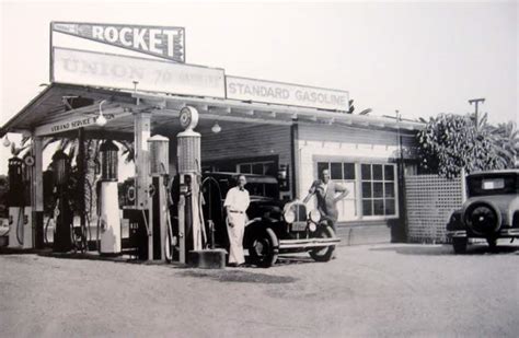 Old Union 76 Gas Station - Grumps-Garage