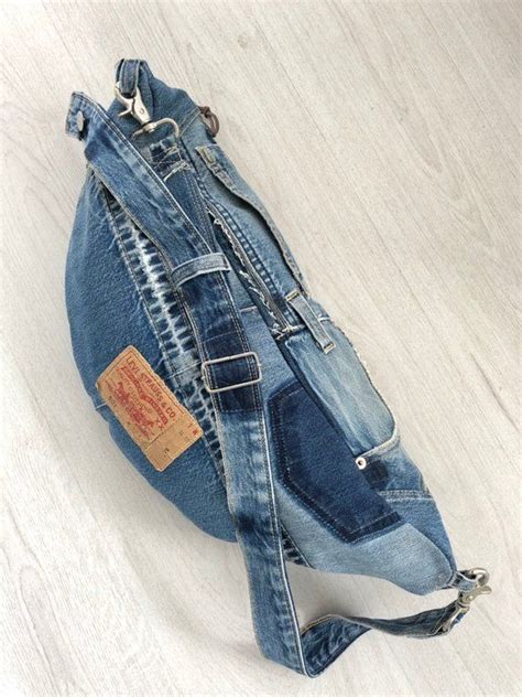 Repurposed Levis Jeans Crossbody Bag Borsa In Denim Etsy Denim