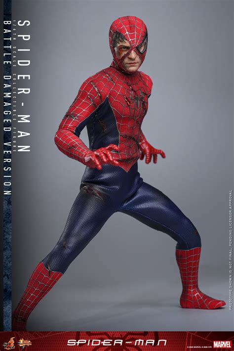 Tobey Maguire S Spider Man Gets Battle Damaged For New Hot Toys Sixth