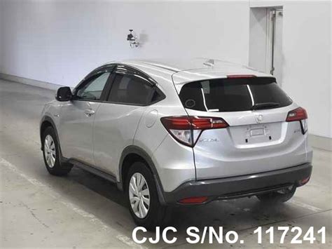 2014 Honda Vezel Silver For Sale Stock No 117241 Japanese Used