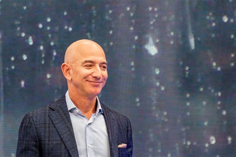 Which Billionaire Will Be the Worlds First Trillionaire? (Infographic)