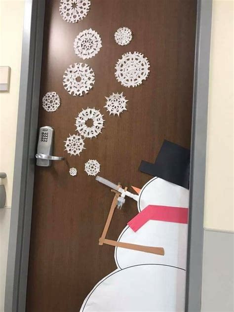 Pin By Davor Arh On Classroom Decorations Christmas Classroom Door