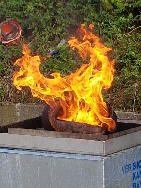 H Bung Freiwillige Feuerwehr Karmens Lden