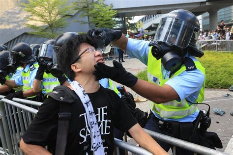 警察打人哪！論抗爭中的警察執法與暴力 想想論壇