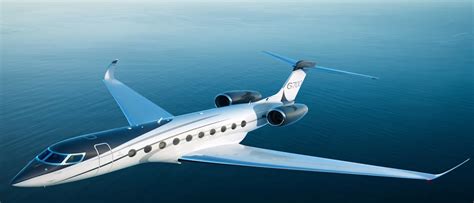 Comparison between two top private jets: Gulfstream G700 and Bombardier ... 