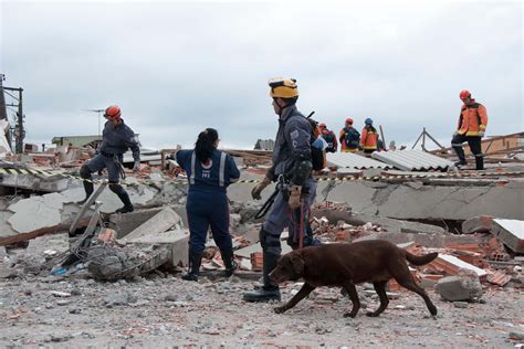 Fotos Pr Dio Em Constru O Desaba E Deixa Mortos Na Zona Leste De Sp