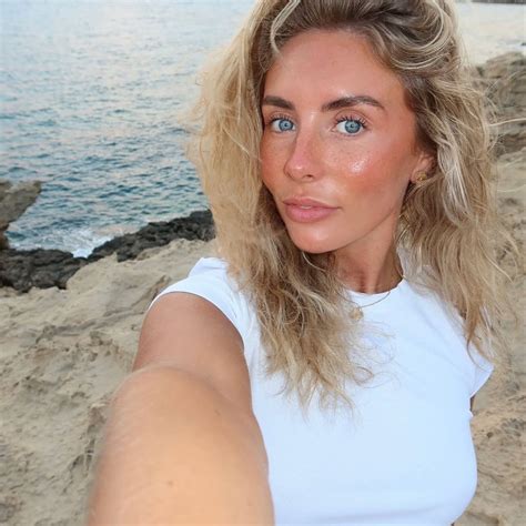 OnlyFans Bonnie Blue Has Sex With Over 1 000 Men In 12 Hours