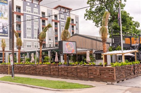 Houston's Best-Kept Secret: Eacorts Revealed! Image 9