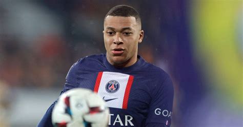 La Star Du Paris Saint Germain Kylian Mbappe Reproche Au Pr Sident