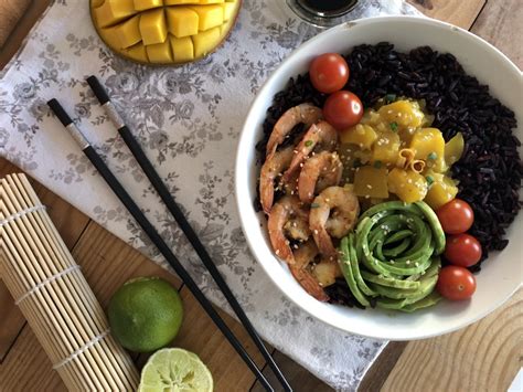 Poke Bowl Aux Crevettes Cajun Et Chutney De Mangue Toque De Choc