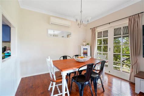 Real Estate For Sale Lisson Place Minto Nsw