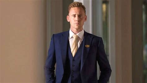 White Stork Tom Hiddleston In Politischer Thrillerserie Bei Netflix