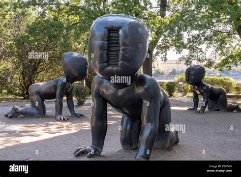 David Cerny Crawling Babies Outside The Entrance To The Museum Kampa