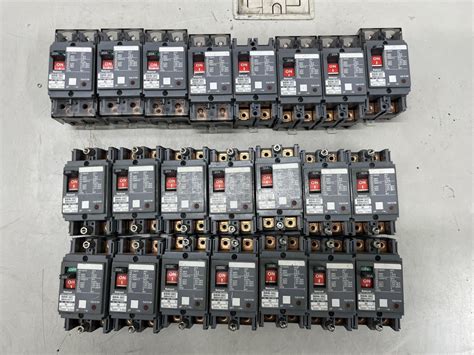 Yahoo オークション F47 Panasonic ブレーカー BBW 30C 2P 20A 8点 3