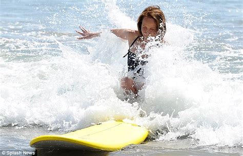 Hot And Sexy Helen Hunt Bikini Pics Barnorama