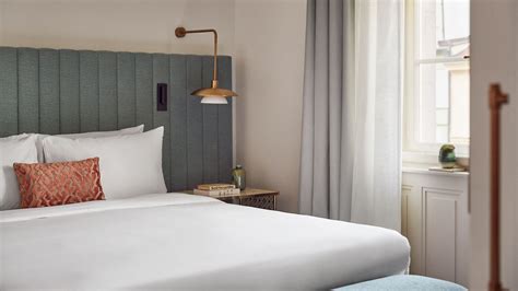 Stylish guestrooms in the heart of Prague | Andaz Prague