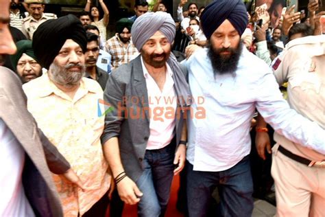 Photos Sunny Deol Attends Gadar Ek Prem Katha Screening At Pvr Nehru