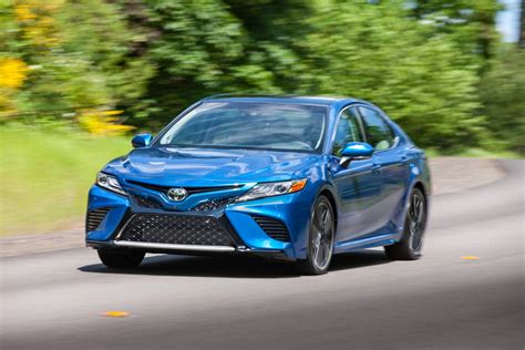 2018 Toyota Camry Pricing - For Sale | Edmunds