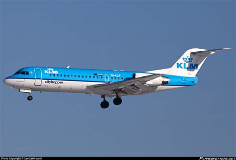 PH KZP KLM Cityhopper Fokker F70 F28 Mark 0070 Photo By Spotterfreund