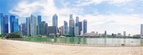 Singapore Skyline 817522 Stock Photo at Vecteezy