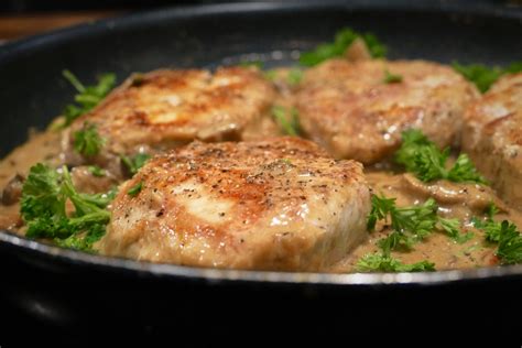 C Telettes De Porc Au Poivre Et Aux Champignons Une M Re Poule Un Peu