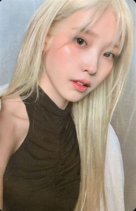 Iu Love Wins All The Winning Photocards Selfie Selca Blonde Hair