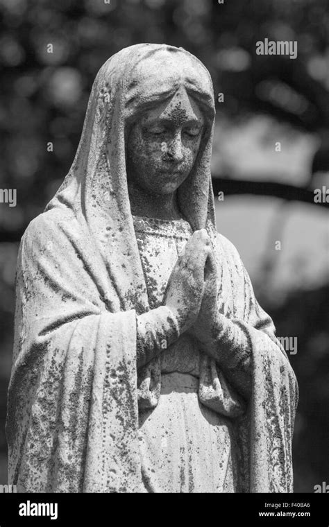 Praying Hands Statue Hi Res Stock Photography And Images Alamy